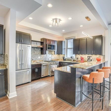 Spacious Condo With Deck About 3 Mi To Downtown Chicago! Exterior photo